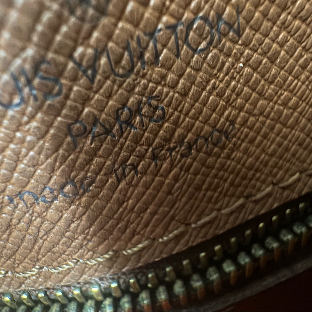 Authentic Vintage Louis Vuitton Brown Monogram Deauville Shoulder Bag - Picture 13 of 13